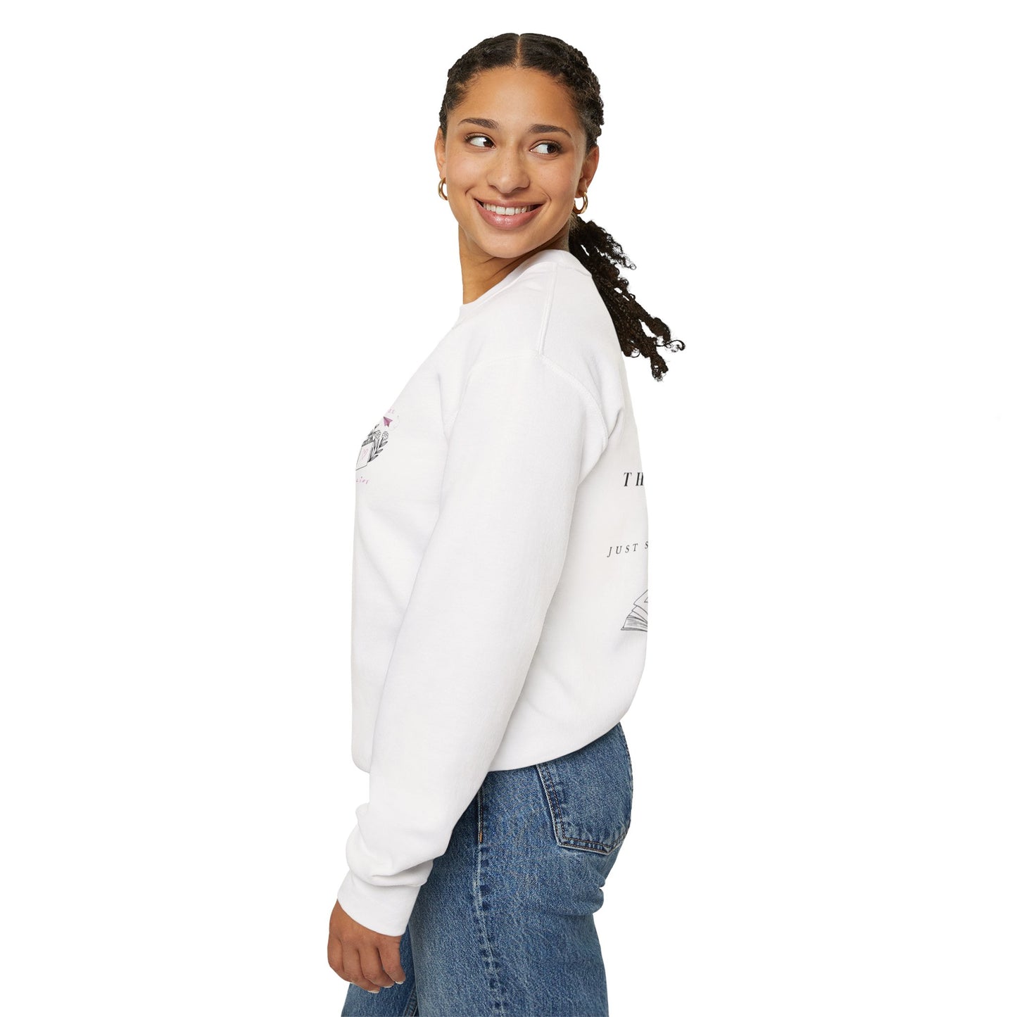 Sweatshirt „Romanticize Your Life“ – für Buchliebhaber & Träume