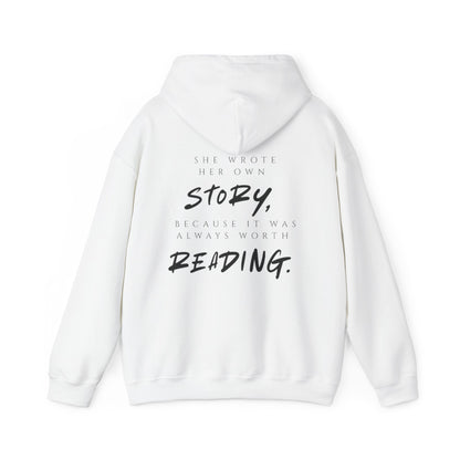 Inspirierender Kapuzenpullover – „She Wrote Her Own Story“